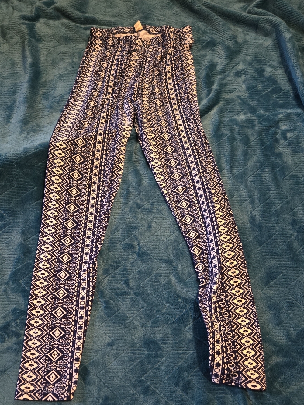 Navy & White Geometric Print Leggings